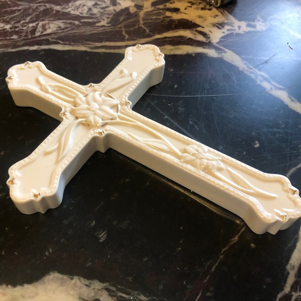 Lily Wall Cross by Lenox 1994